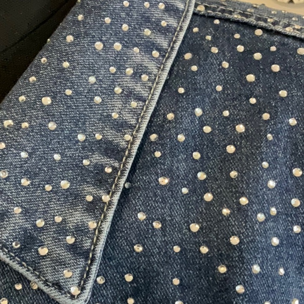 🎉HOST PICK🎉 NWT Studded Denim J Jacket With Rhinestone Fringes - Size Medium - Picture 4 of 8